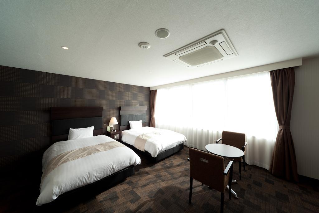Hotel Sunline Fukuoka Hakata Ekimae מראה חיצוני תמונה