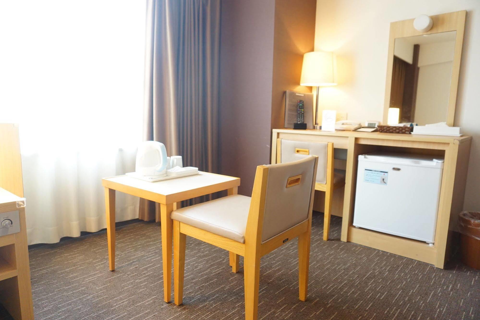 Hotel Sunline Fukuoka Hakata Ekimae מראה חיצוני תמונה