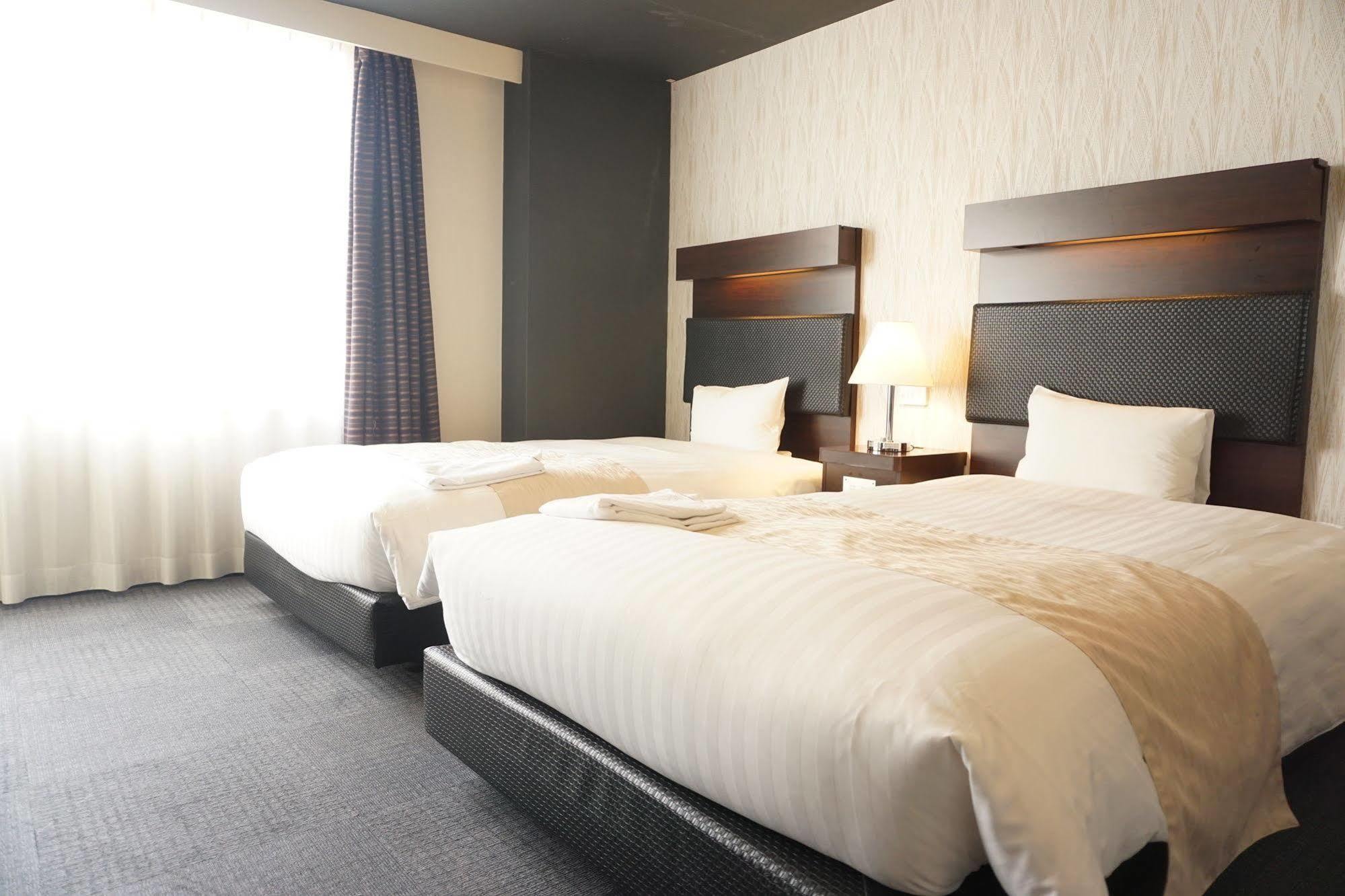 Hotel Sunline Fukuoka Hakata Ekimae מראה חיצוני תמונה