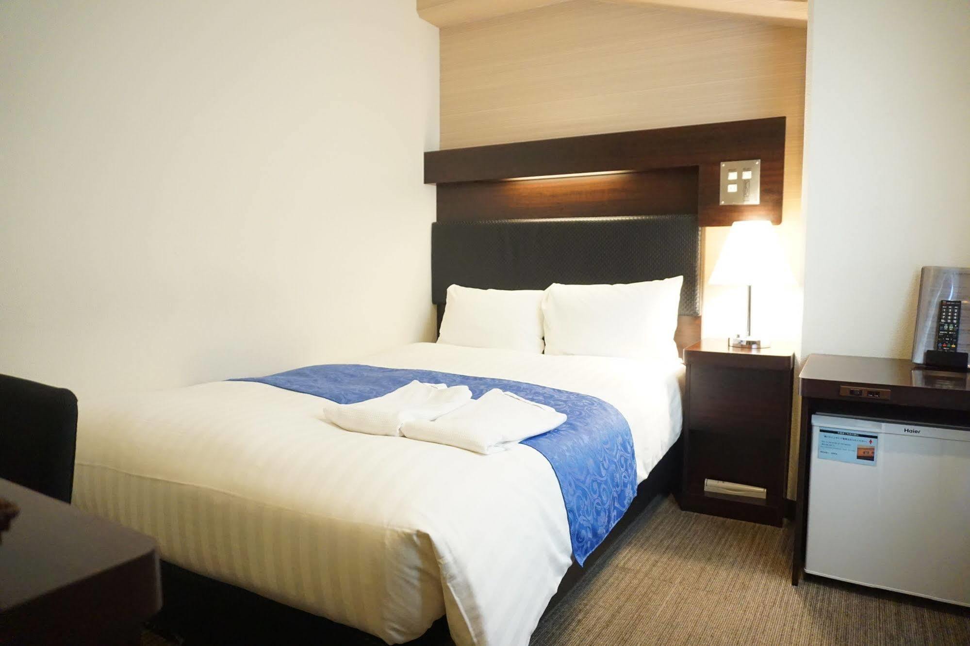 Hotel Sunline Fukuoka Hakata Ekimae מראה חיצוני תמונה
