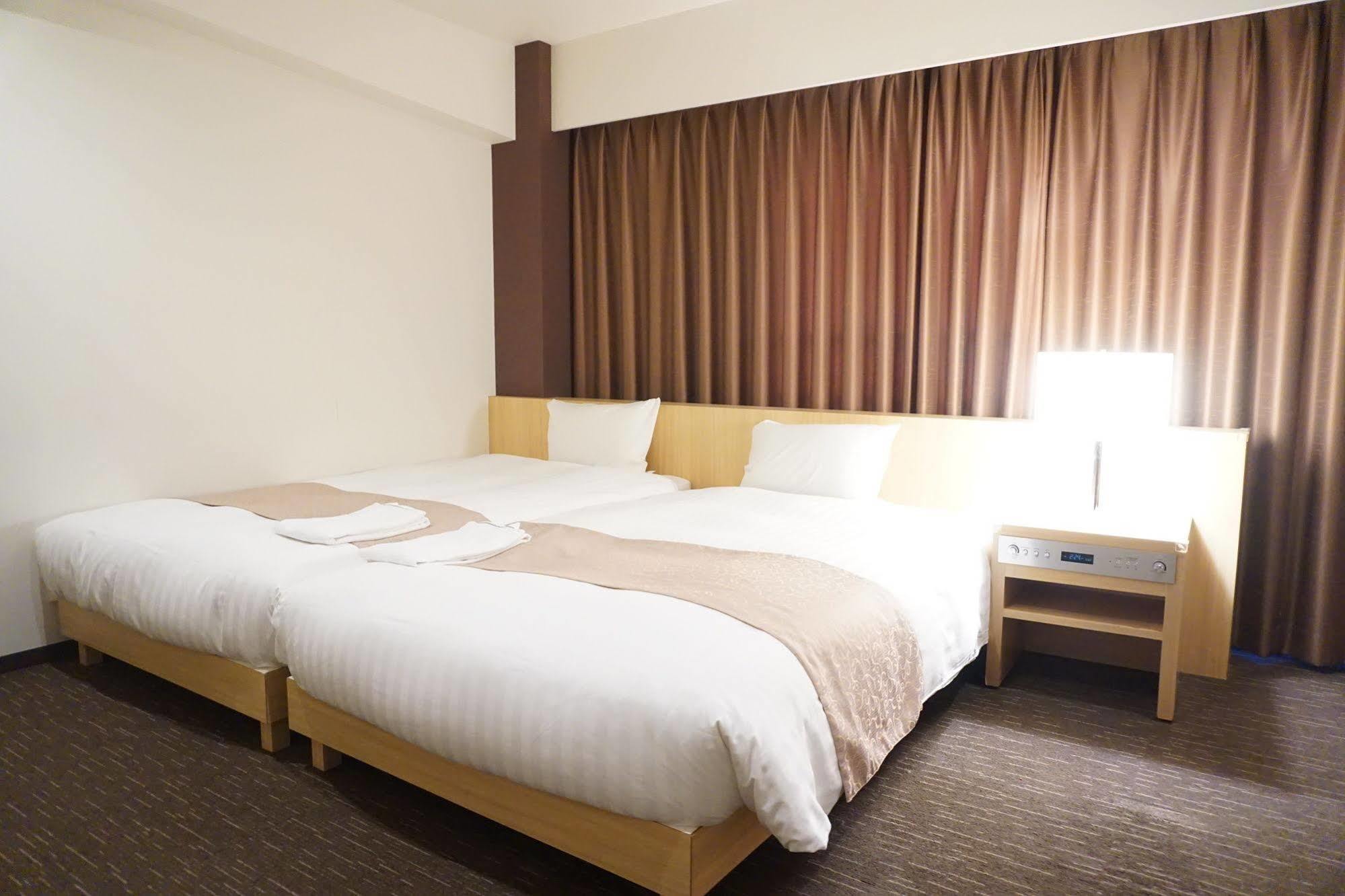 Hotel Sunline Fukuoka Hakata Ekimae מראה חיצוני תמונה