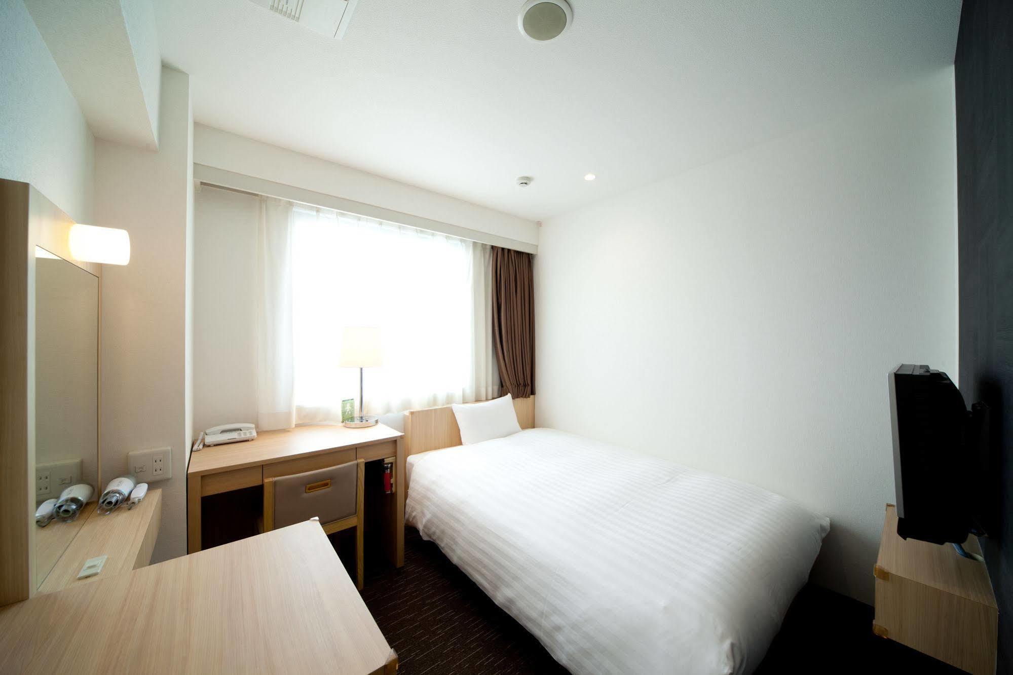 Hotel Sunline Fukuoka Hakata Ekimae מראה חיצוני תמונה
