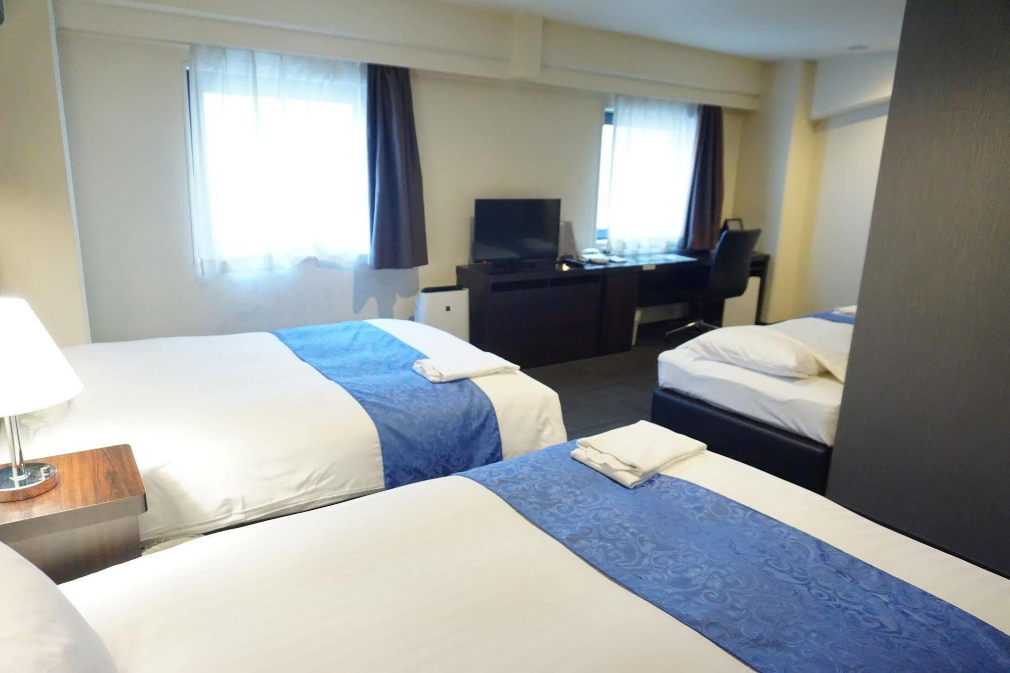 Hotel Sunline Fukuoka Hakata Ekimae מראה חיצוני תמונה