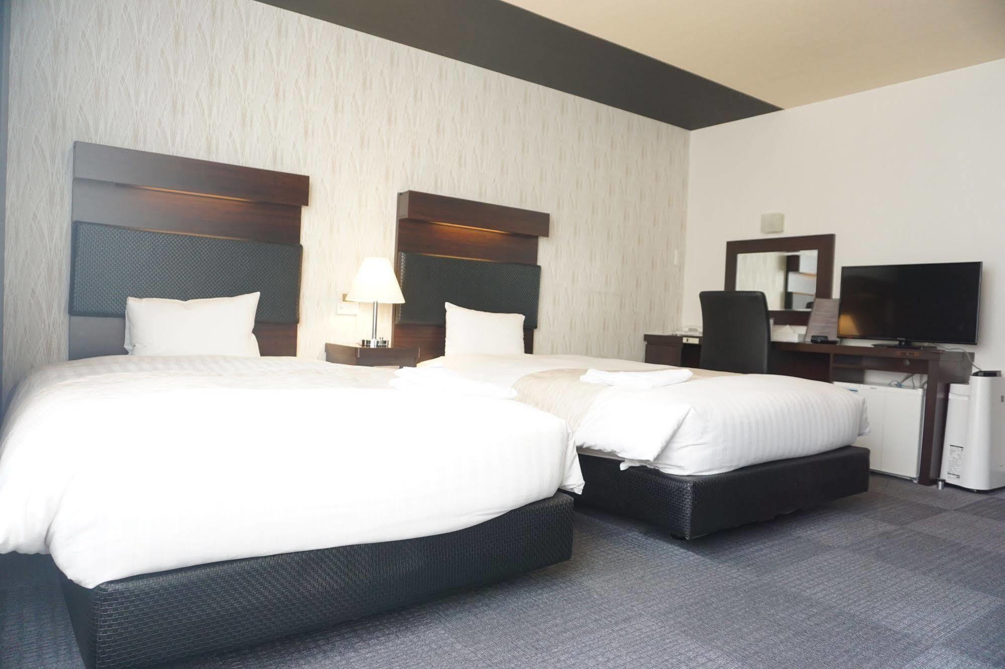 Hotel Sunline Fukuoka Hakata Ekimae מראה חיצוני תמונה